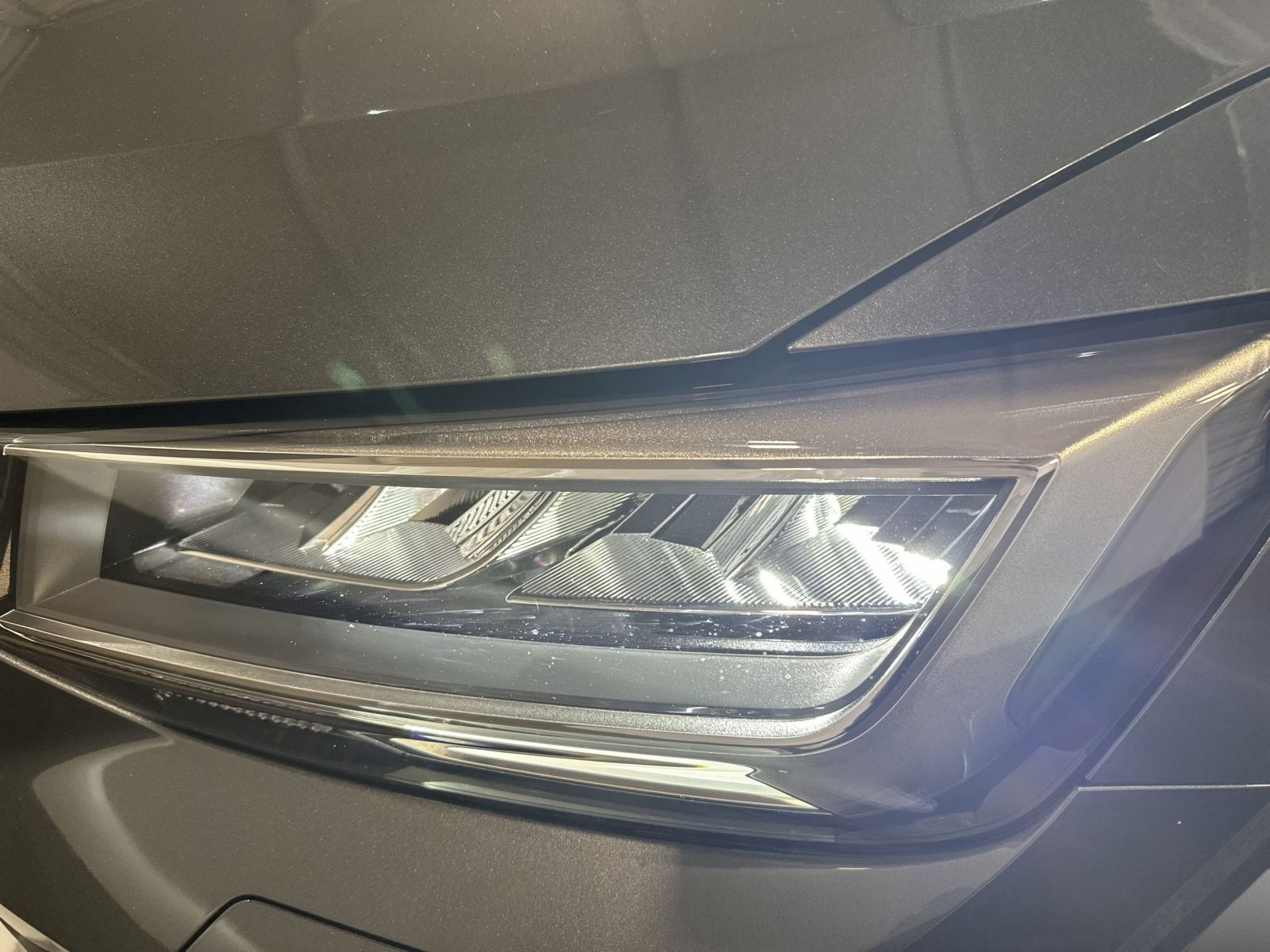 Q2 35 TFSI S LINE LED+KAMERA+VCP+AHK+NAVI