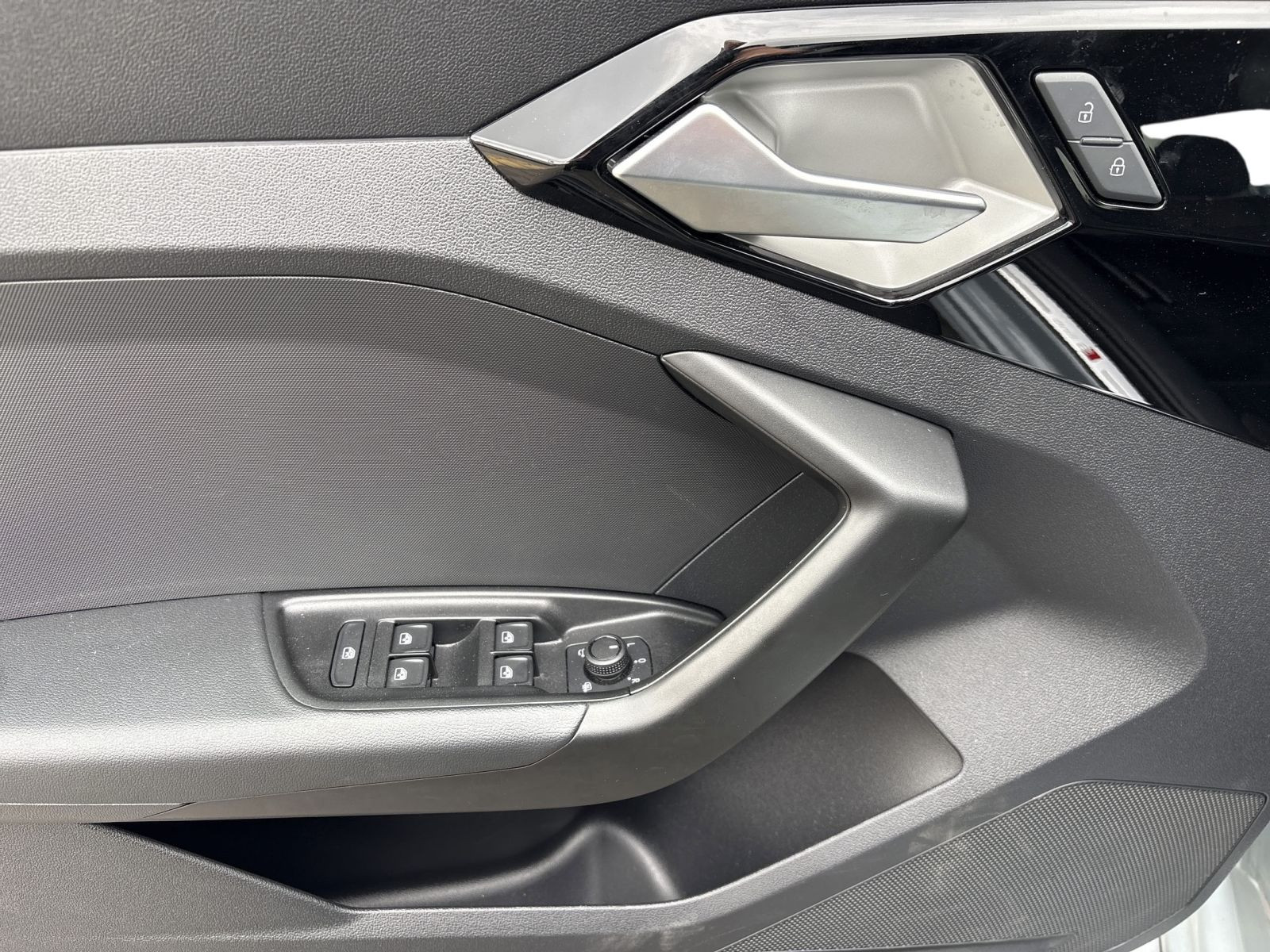 A1 Sportback 40 TFSI S LINE LED+NAVI+SMARTPHONE INTERFACE