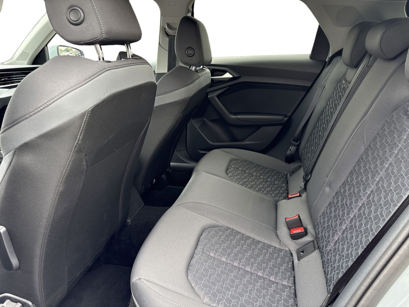 A1 Sportback 40 TFSI S LINE LED+NAVI+SMARTPHONE INTERFACE