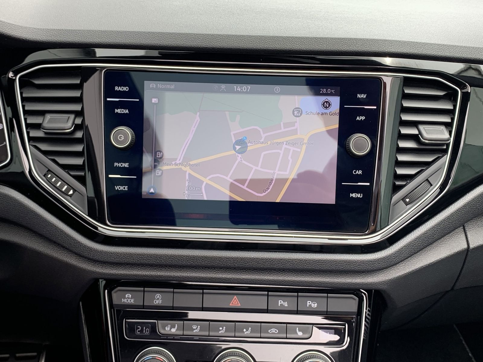 T-Roc Cabriolet 1.5 TSI DSG R-LINE EDITION BLUE LED+KAMERA+AHK+ACC