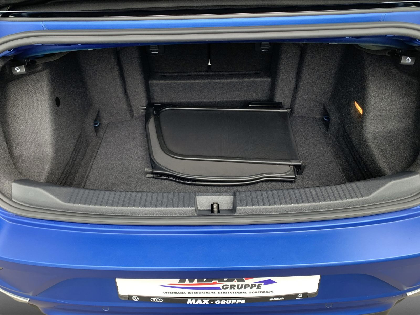 T-Roc Cabriolet 1.5 TSI DSG R-LINE EDITION BLUE LED+KAMERA+AHK+ACC
