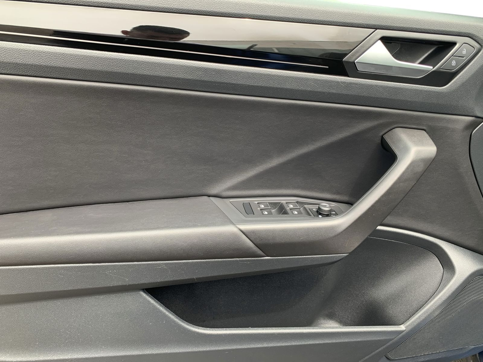 T-Roc Cabriolet 1.5 TSI DSG R-LINE EDITION BLUE LED+KAMERA+AHK+ACC
