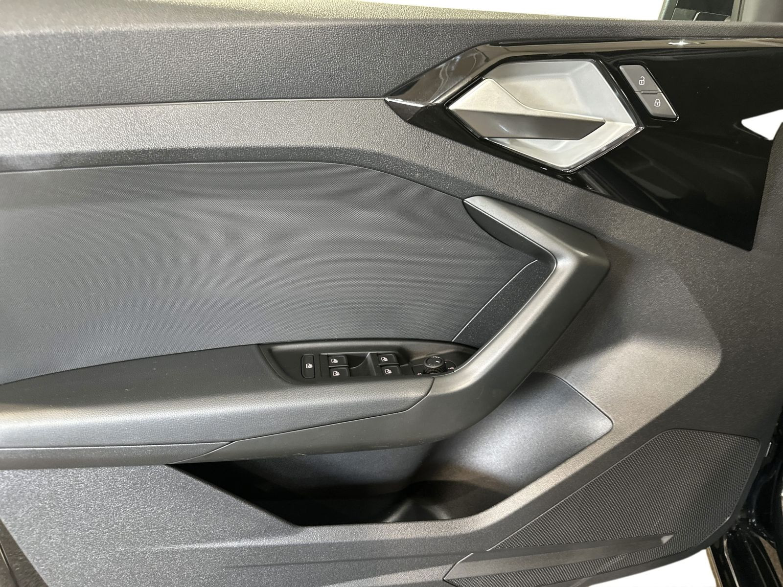 A1 Sportback 30 TFSI ADVANCED SMARTPHONE INTERFACE+DCP+PDC+DAB