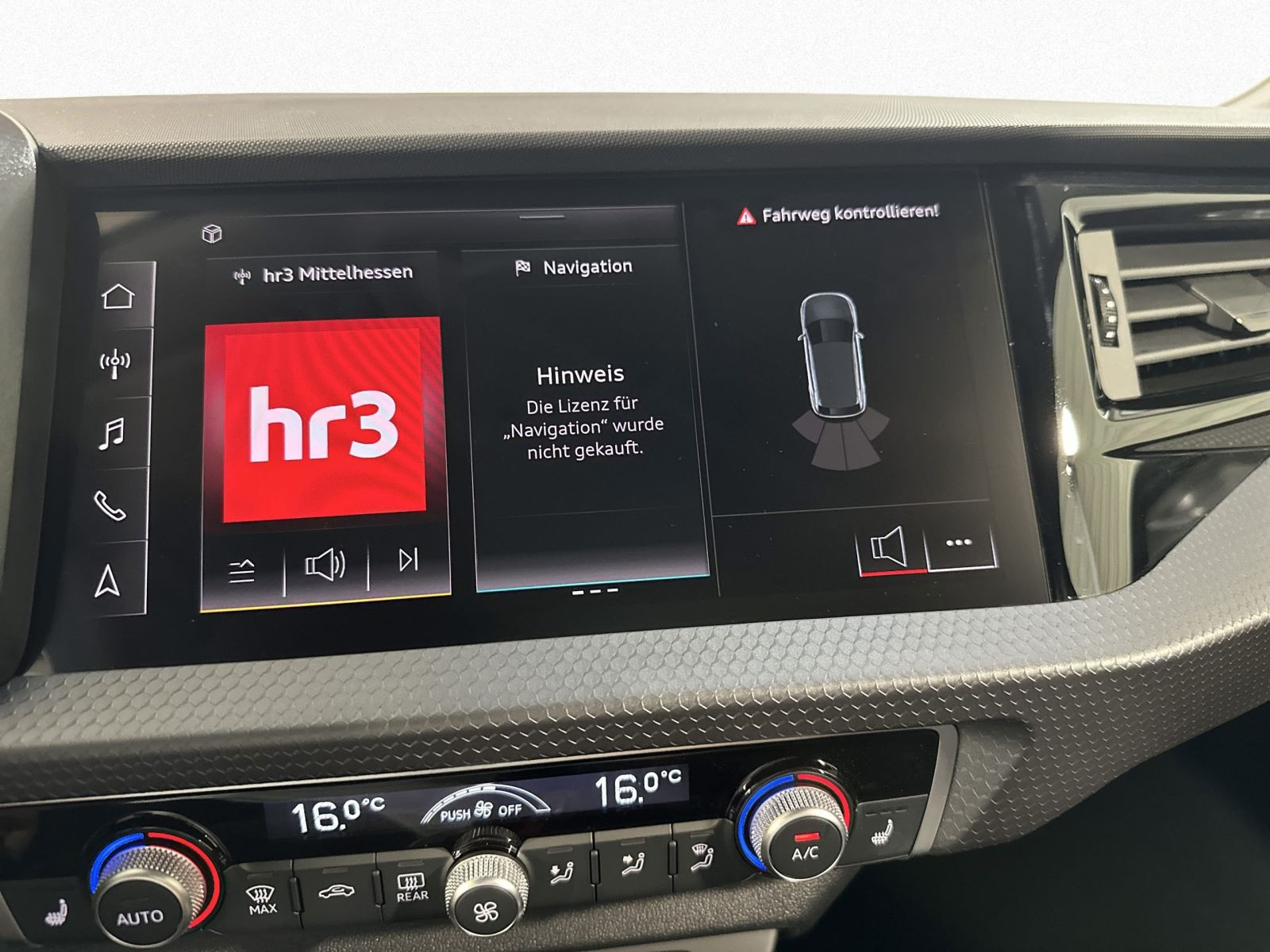 A1 Sportback 30 TFSI ADVANCED SMARTPHONE INTERFACE+DCP+PDC+DAB