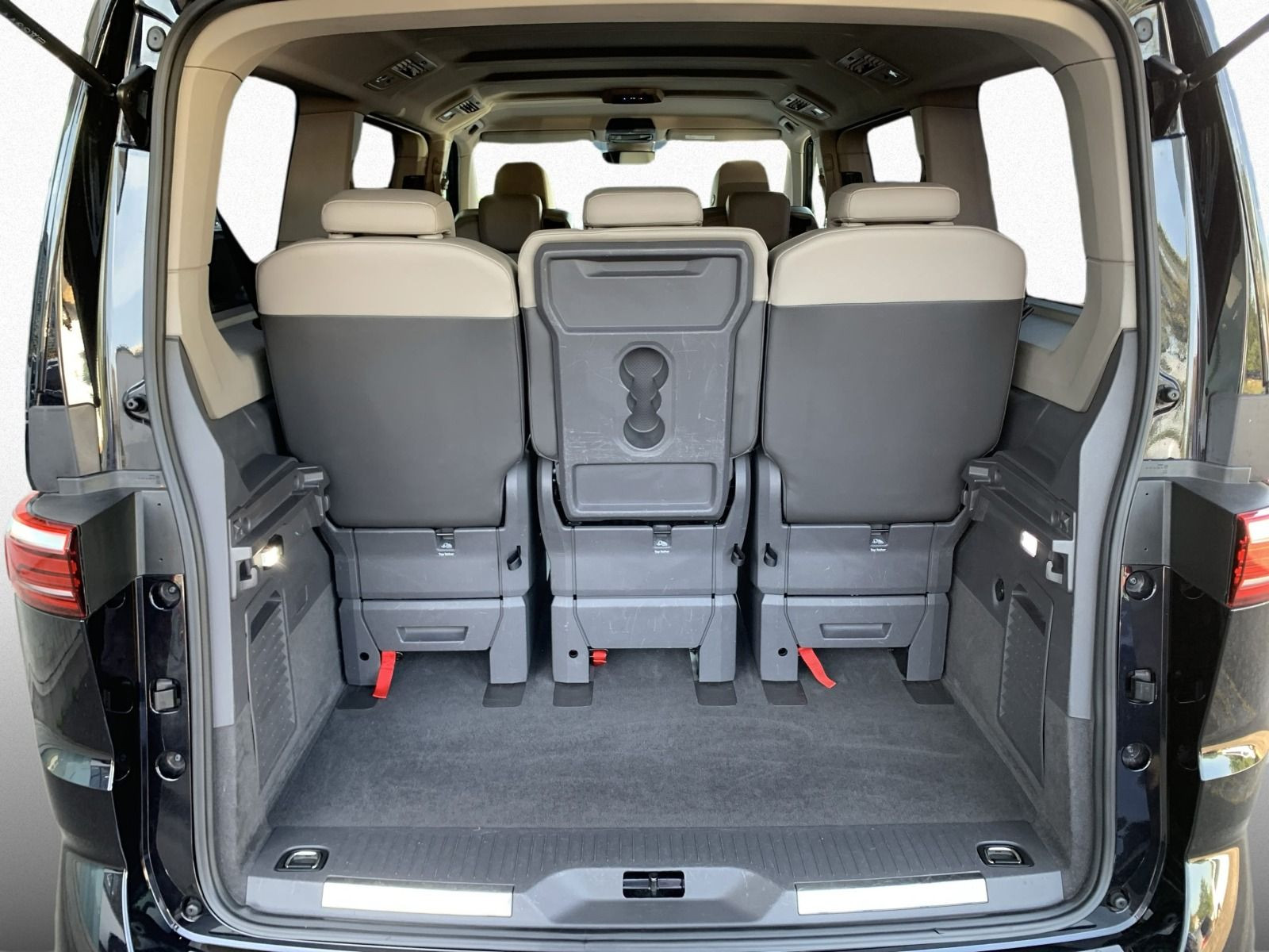 Multivan Style LÜ 2.0 TSI*150 kW*7Si*Leder*SHZ*