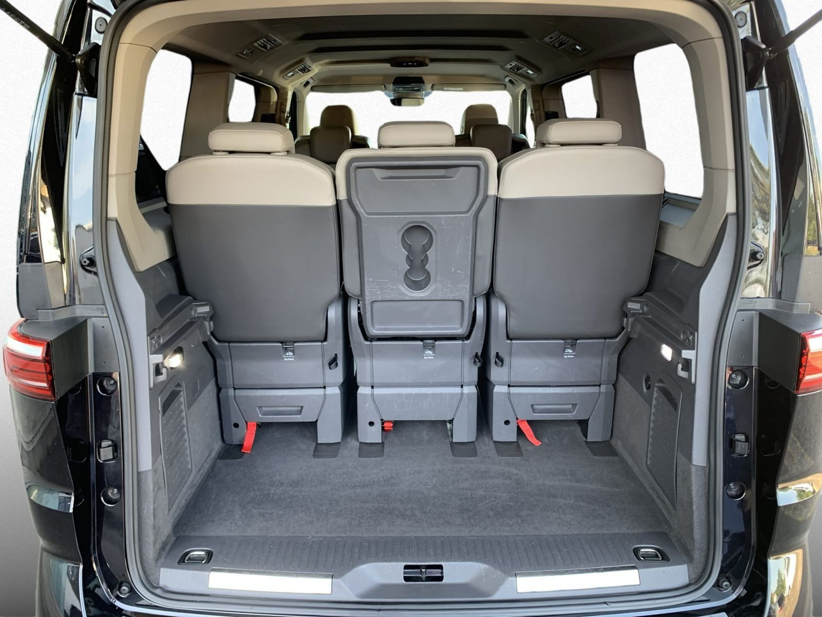 Multivan Style LÜ 2.0 TSI 150 kW DSG*Leder*Matrix*Kamera*Standh