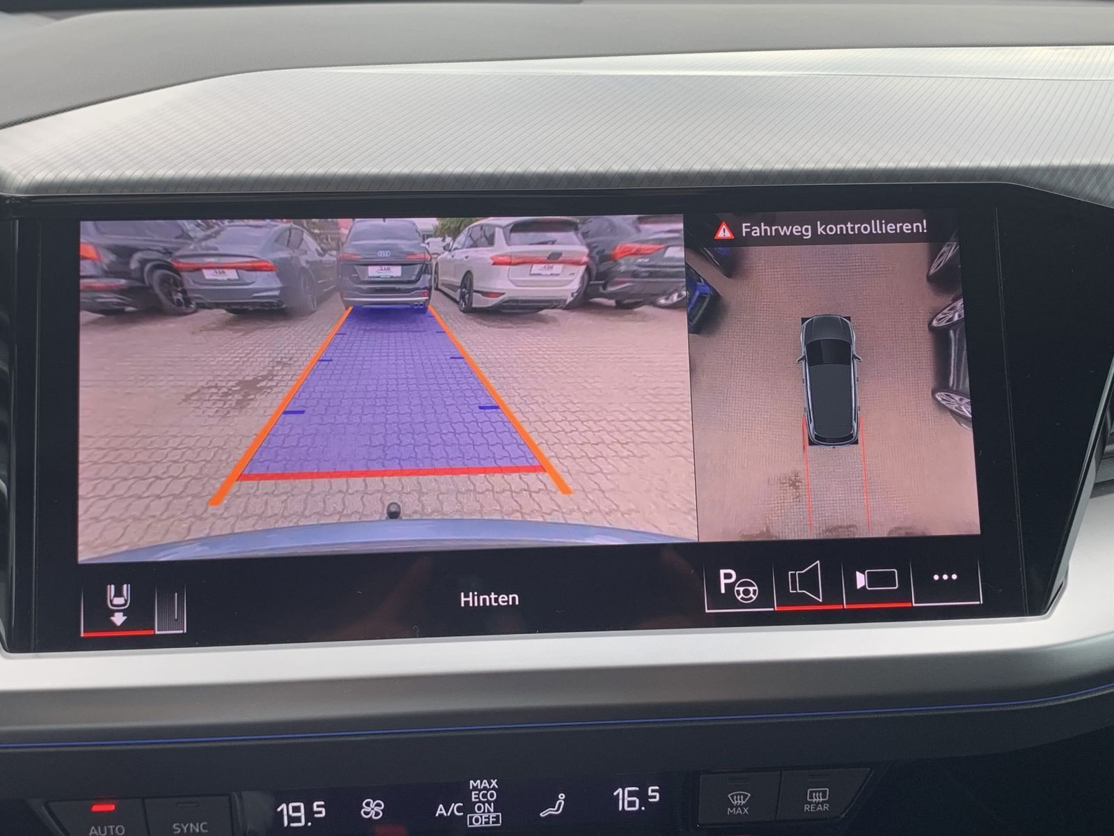 Q4 e-tron 45 QU S LINE PANO+AUG HUD+AHK+360°