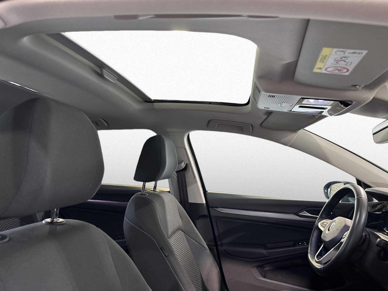 Golf VIII 2.0 TDI DSG LIFE IQ.LIGHT+AHK+PANO+HUD