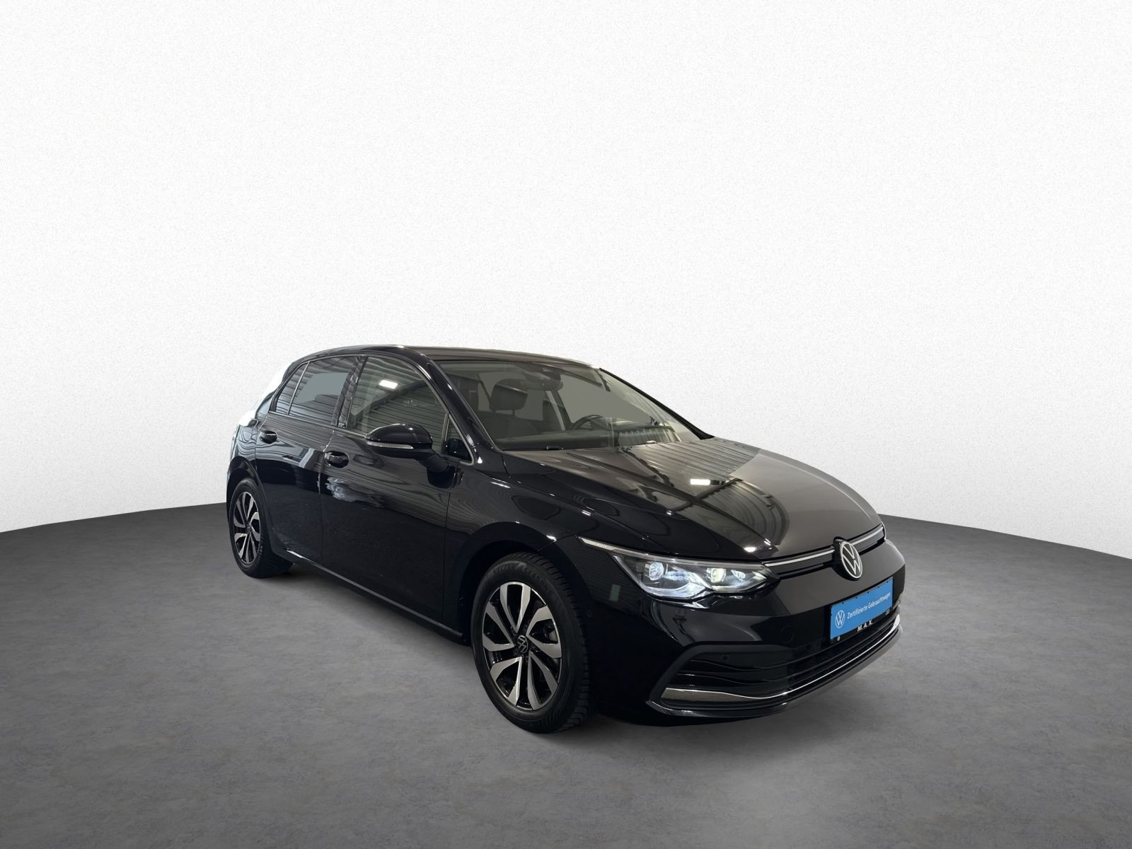 Golf VIII 2.0 TDI DSG LIFE IQ.LIGHT+AHK+PANO+HUD