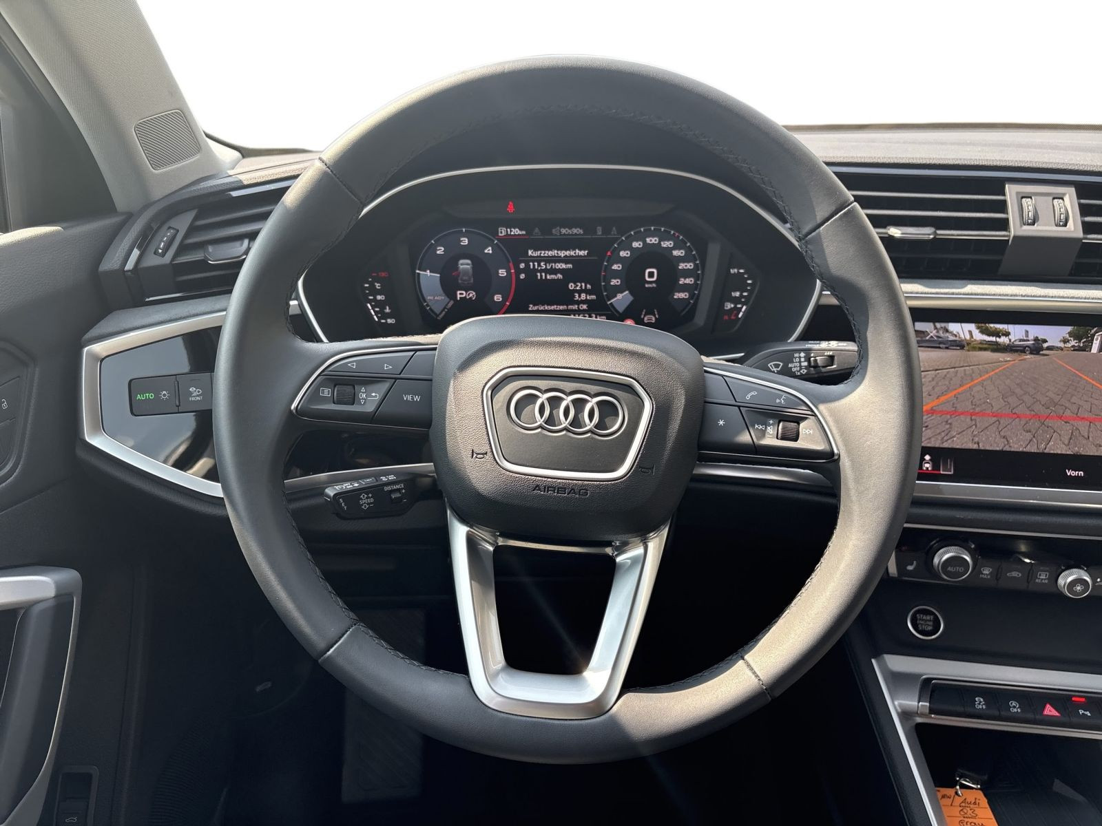 Q3 35 TDI ADVANCED LED+KAMERA+AHK+VCP+STHZ+PDC+