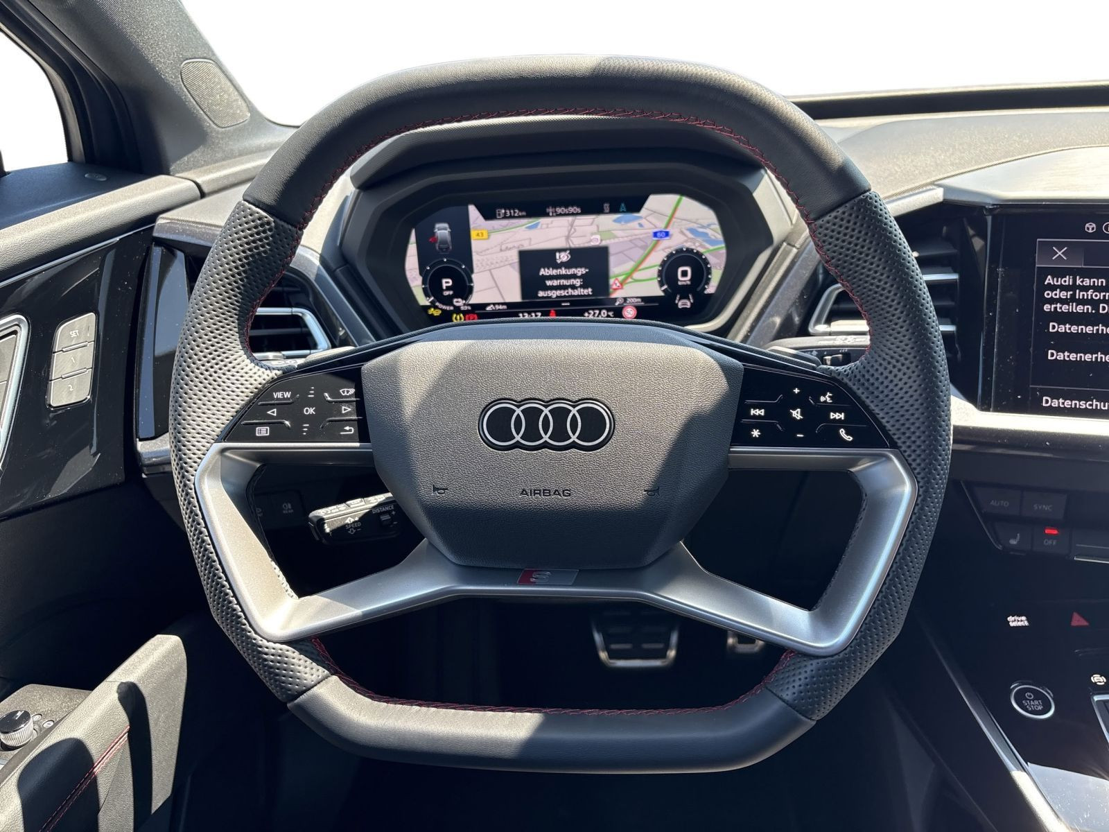 Q4 e-tron 55 e-tron QUATTRO S LINE MATRIX+KAM+AHK+AUGM HUD