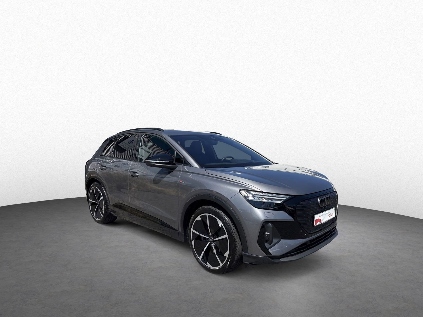 Q4 e-tron 55 e-tron QUATTRO S LINE MATRIX+KAM+AHK+AUGM HUD