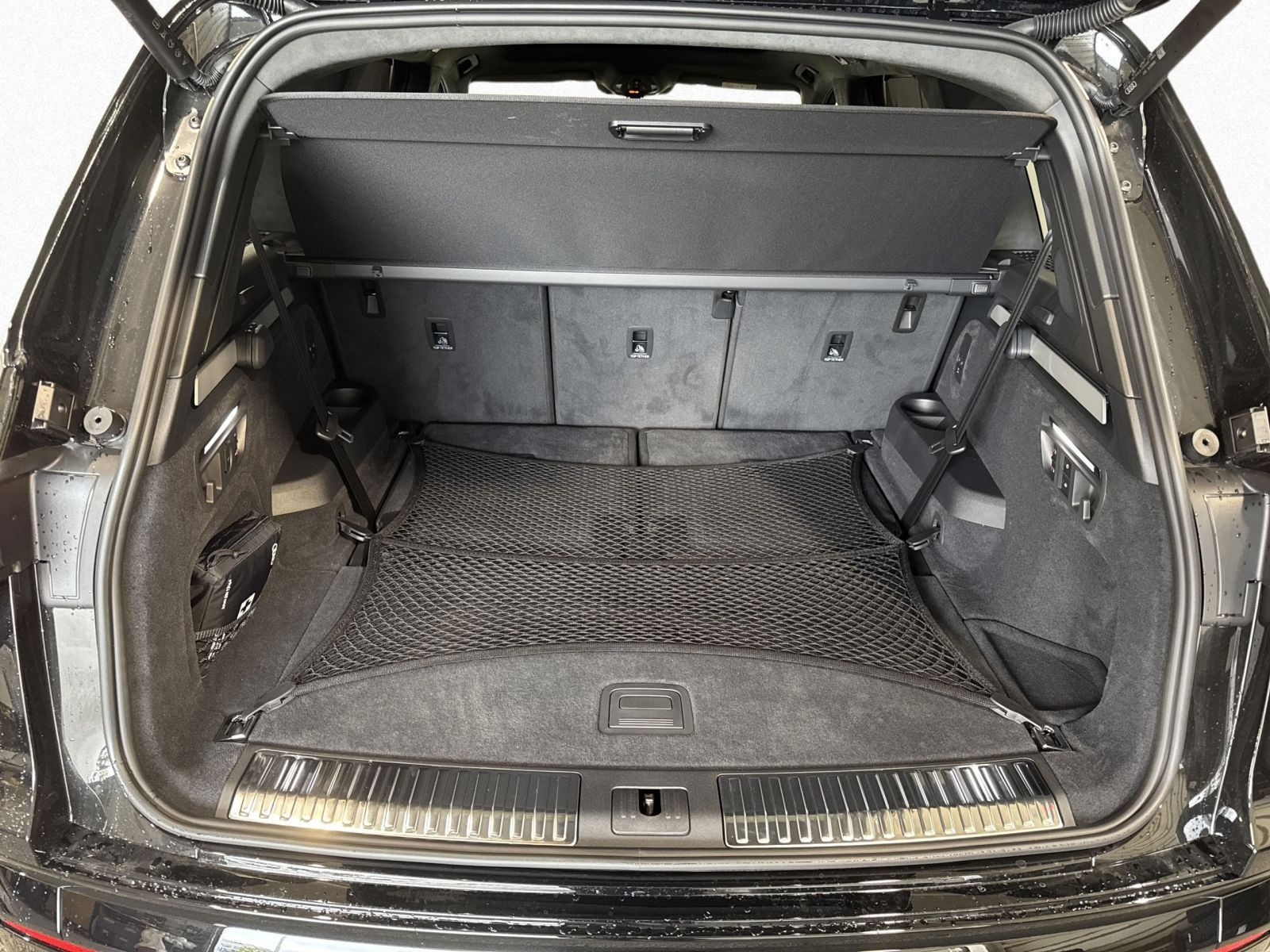Q7 SUV TDI S-LINE+7SITZER+AHK+TECH-PRO+STHZG+B&O