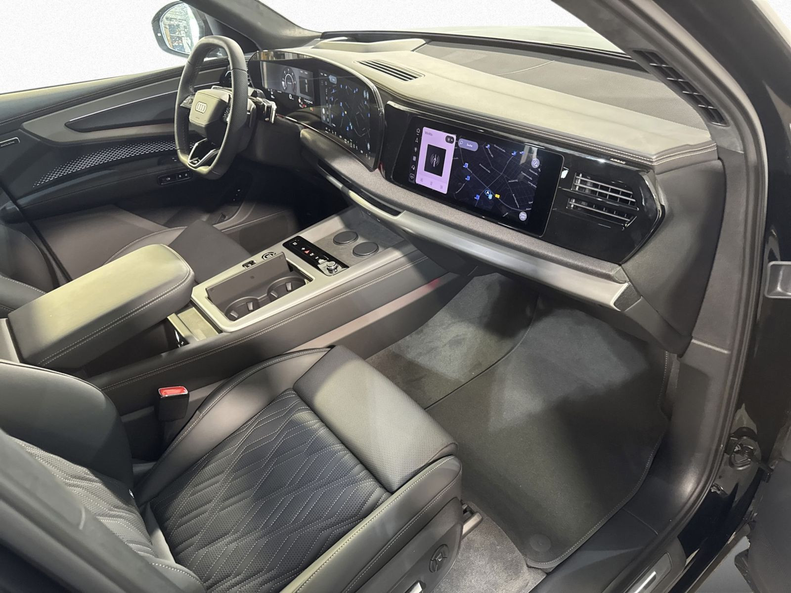 Q7 SUV TDI S-LINE+7SITZER+AHK+TECH-PRO+STHZG+B&O