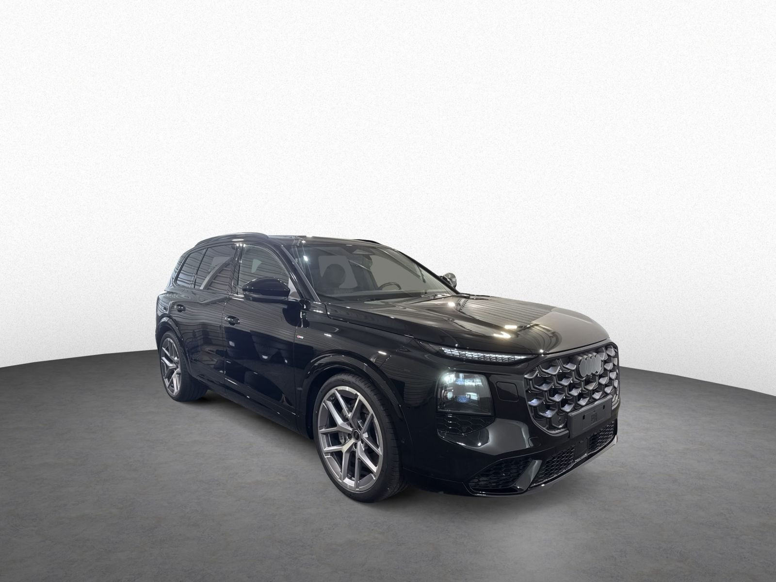Q7 SUV TDI S-LINE+7SITZER+AHK+TECH-PRO+STHZG+B&O