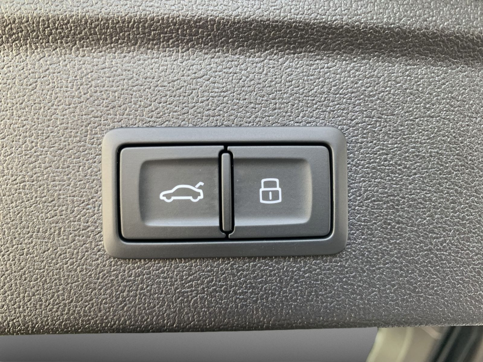 A3 Sportback TFSI e S LINE LED+360°+HUD+SONOS+APP