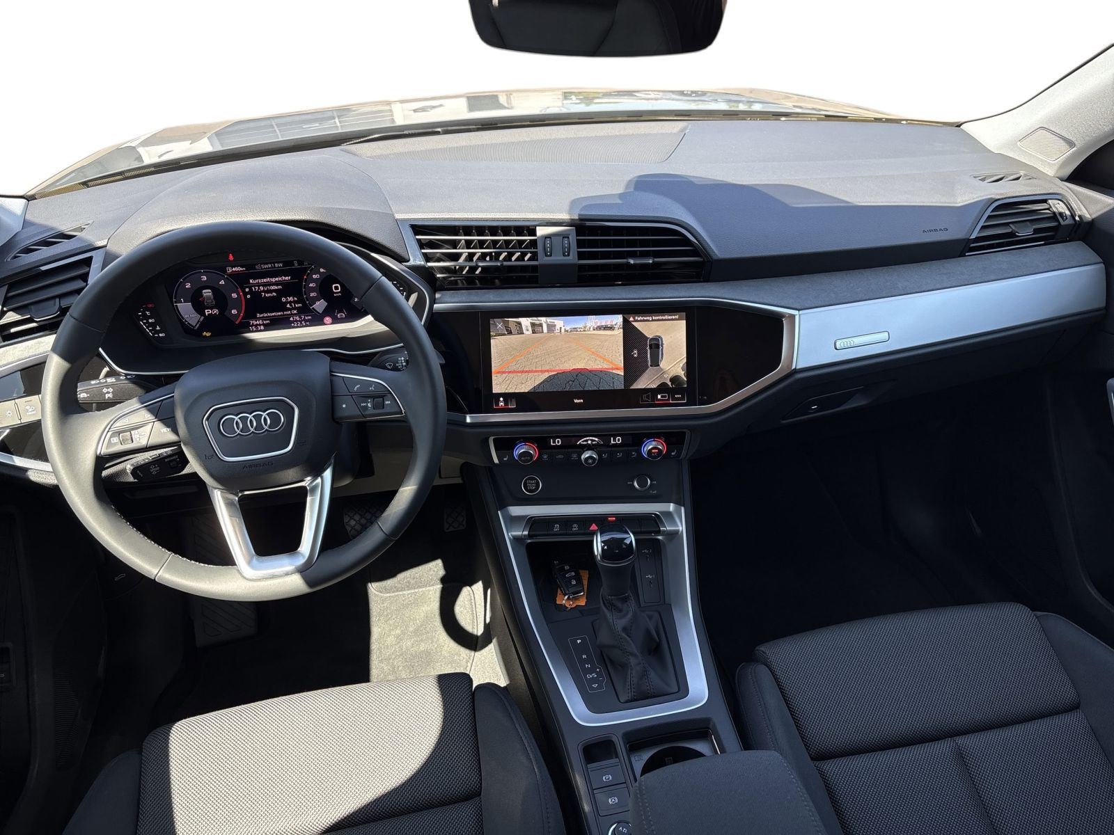 Q3 35 TDI LED+360°+AHK+STHZ+VCP+PDC+SMARTPHONE INTERFACE