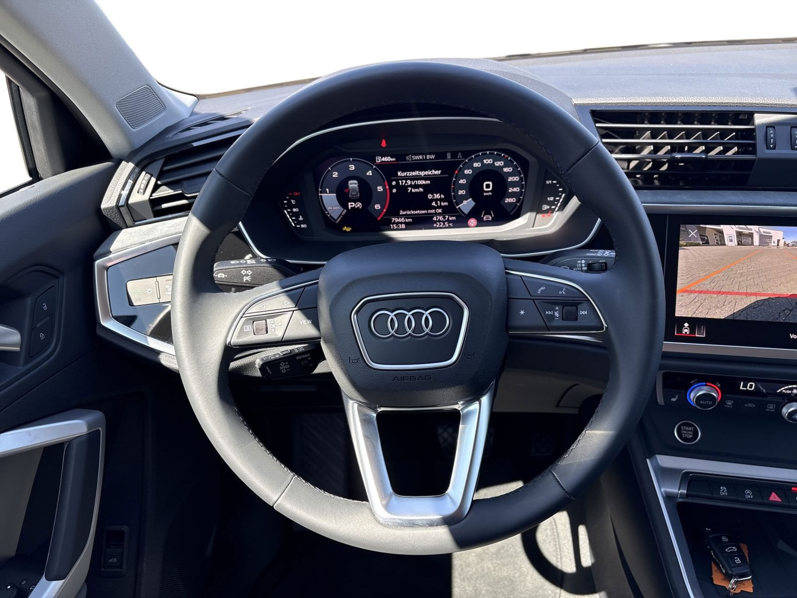 Q3 35 TDI LED+360°+AHK+STHZ+VCP+PDC+SMARTPHONE INTERFACE