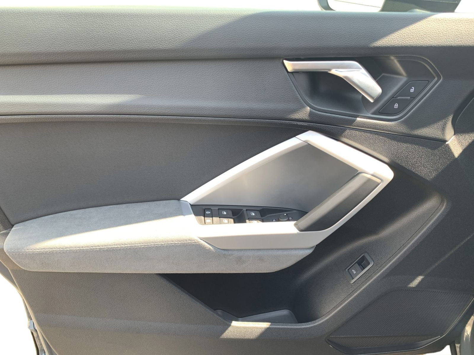 Q3 35 TDI ADVANCED LED+360°+AHK+VCP+SMARTPHONE INTERFACE