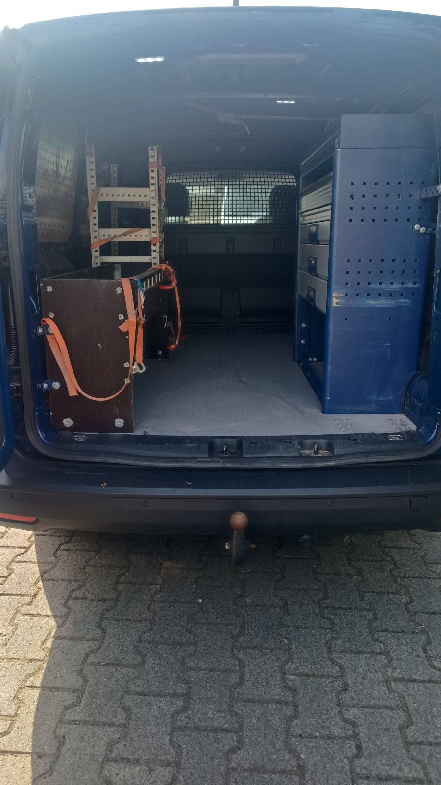 Caddy Maxi Cargo TDI*90KW*4Motion*Navi*AHK*