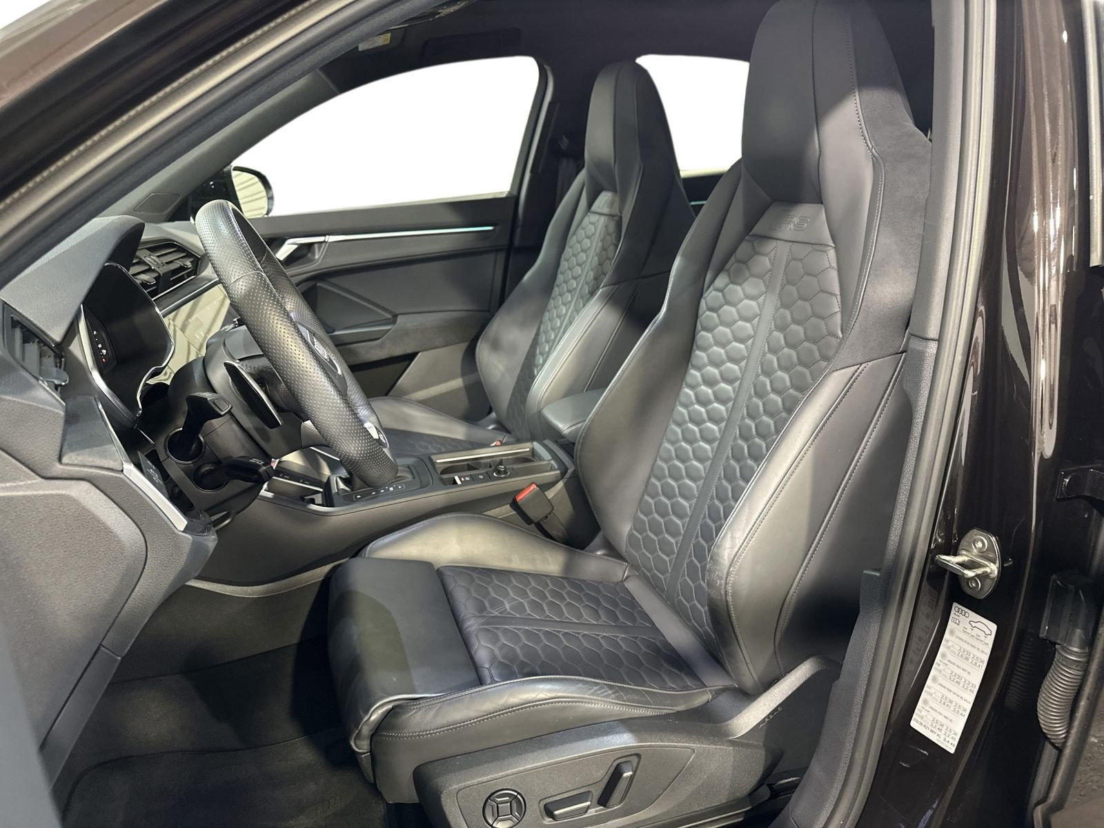 RSQ3 2.5 TFSI QUATT 280K/MH MATRIX+AHK+PANO+VCP