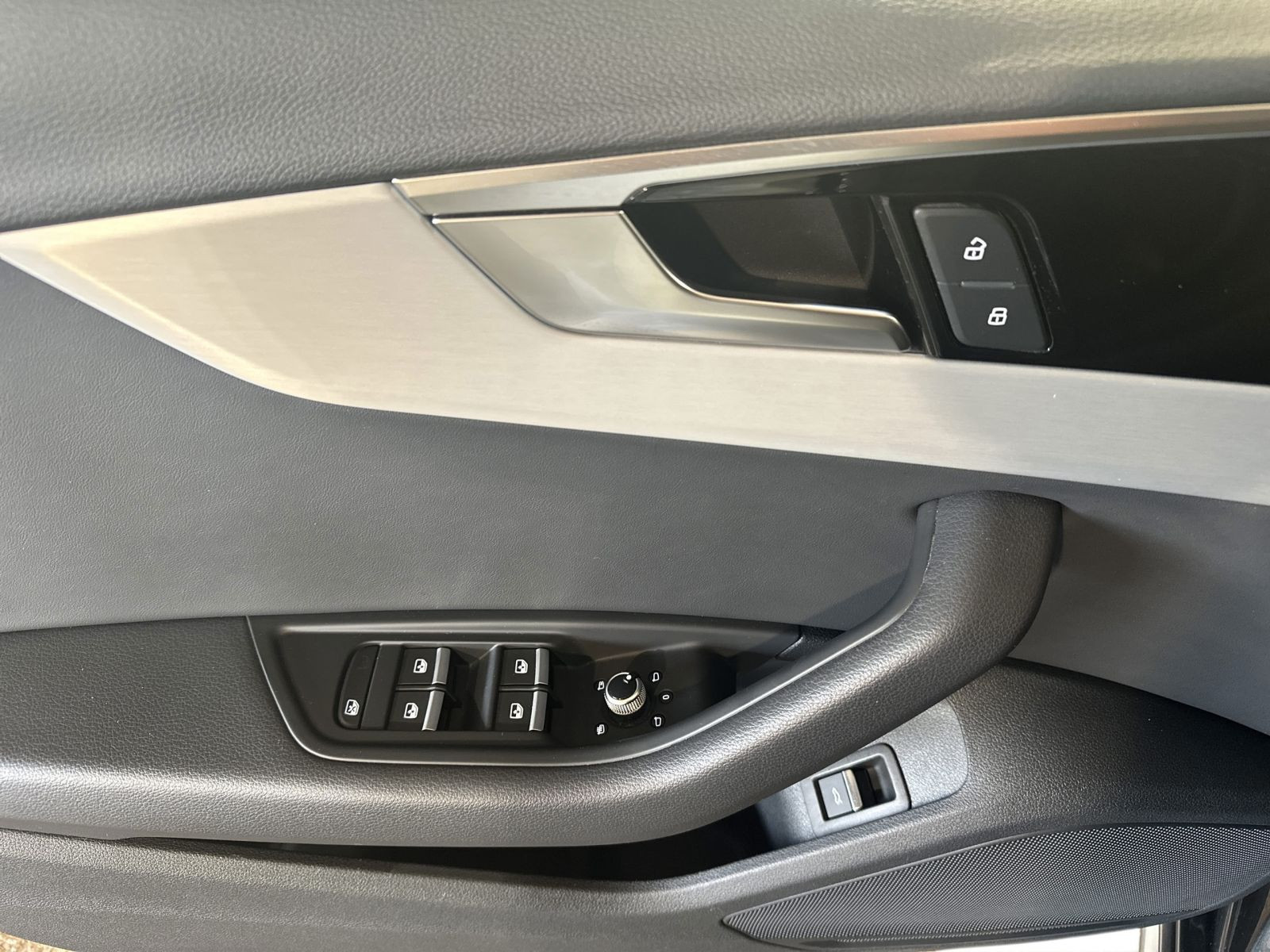 A4 Avant 45 TFSI QU S LINE LED+AHK+KAMERA+NAVI