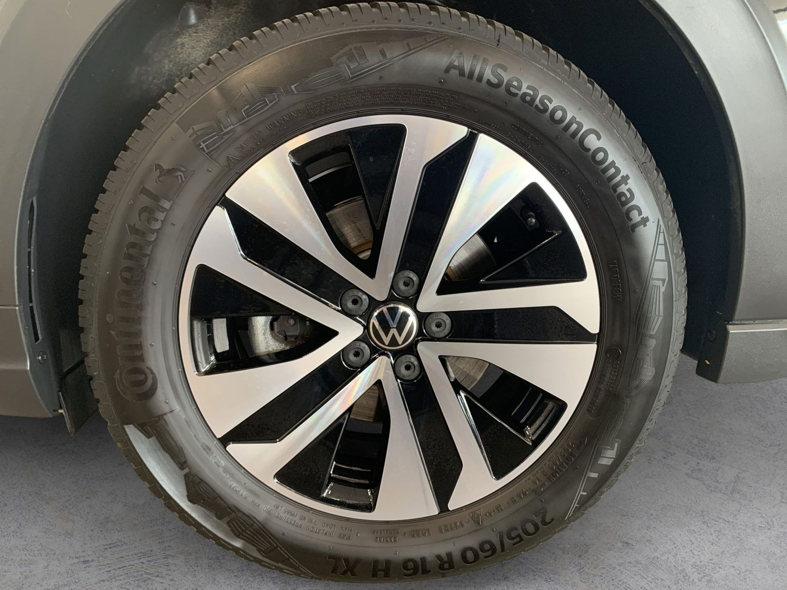 Taigo 1.0 TSI LIFE ENGERGY LED+KAMERA+DCP+PDC+ACC
