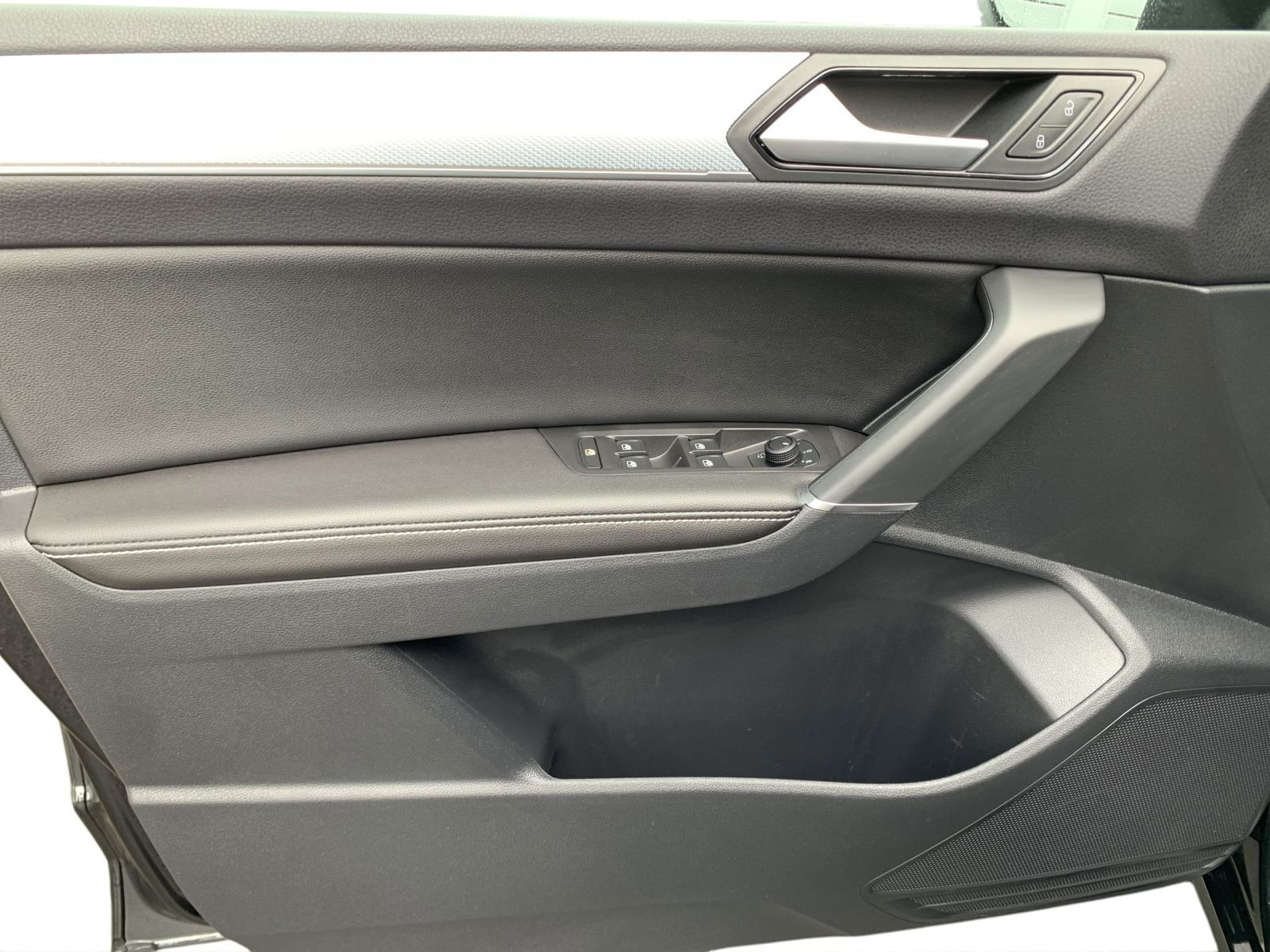 Touran 2.0 TDI COMFORTLINE ENERGY DSG IQ LIGHT+KAMERA+AHK+