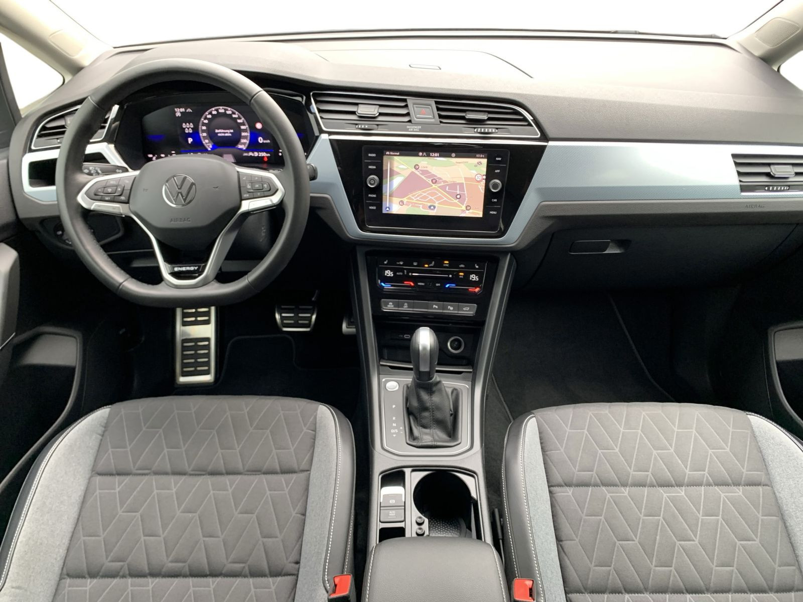 Touran 2.0 TDI COMFORTLINE ENERGY DSG IQ LIGHT+KAMERA+AHK+