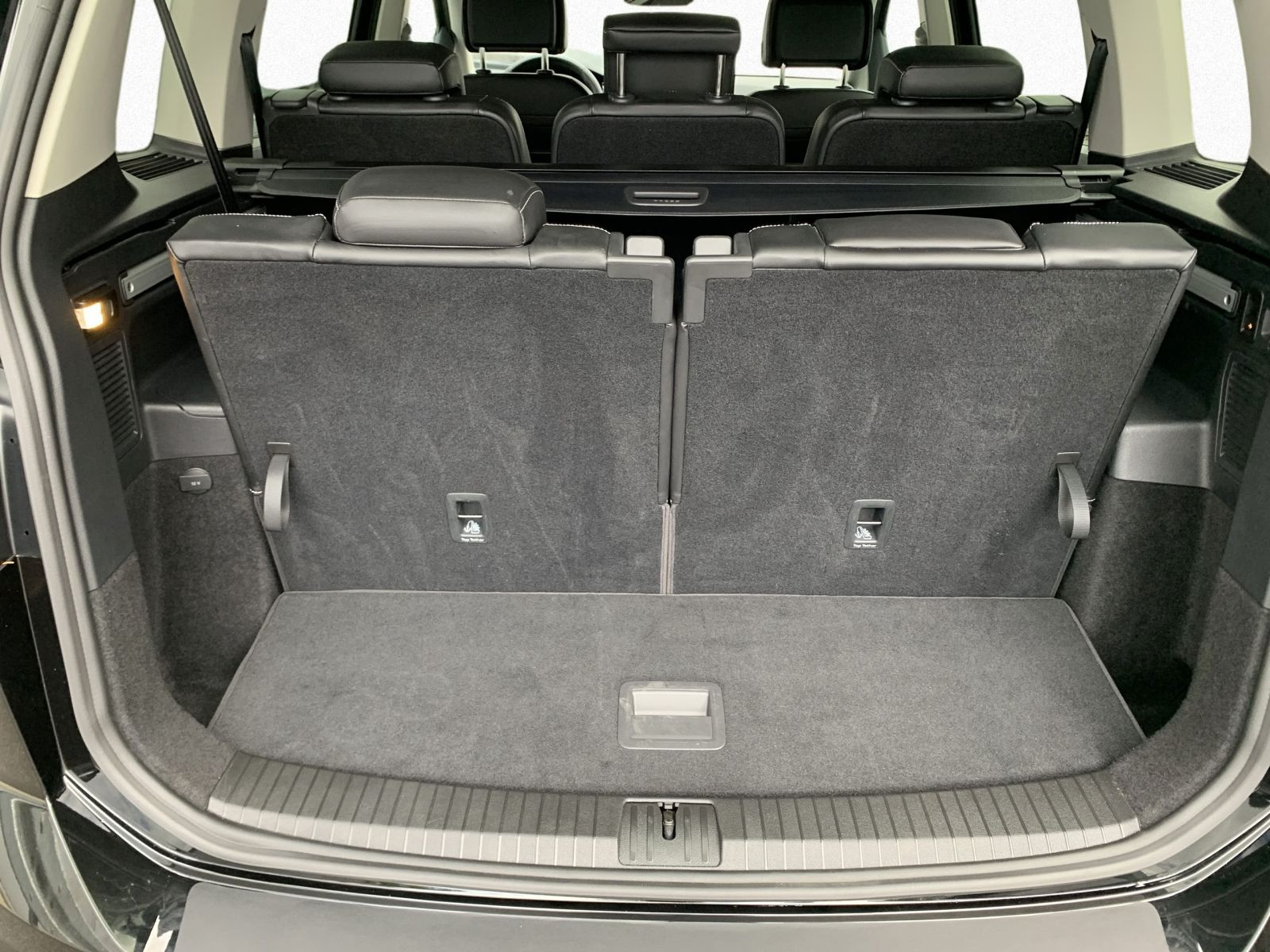 Touran 2.0 TDI COMFORTLINE ENERGY DSG IQ LIGHT+KAMERA+AHK+