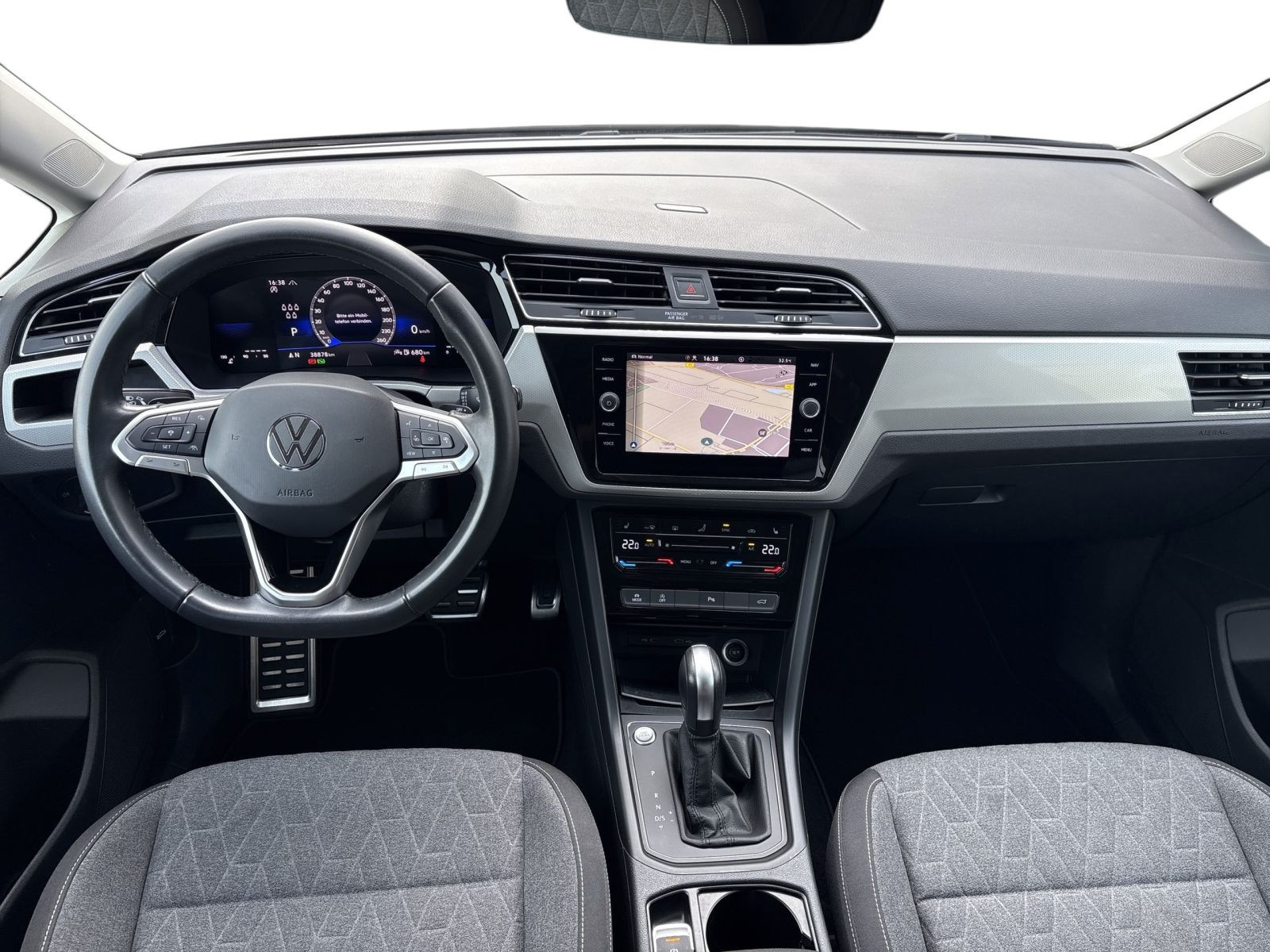 Touran 1.5 TSI MOVE IQ LIGHT+KAMERA+ACC+DCP+PDC