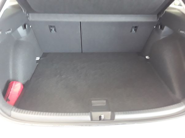 Taigo 1.0 TSI LIFE LED+KAMERA+DCP+PDC+NAVI+ACC+