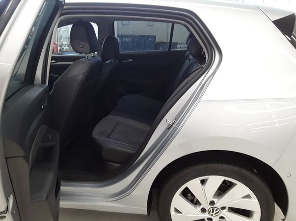 Golf VIII 1.5 TSI eHYBRID STYLE IQ LIGHT+PANO+KAM+AHK