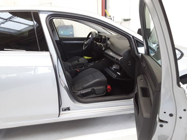 Golf VIII 1.5 TSI eHYBRID STYLE IQ LIGHT+PANO+KAM+AHK