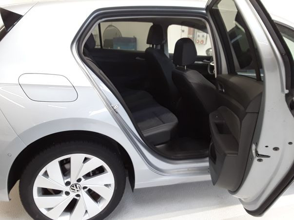 Golf VIII 1.5 TSI eHYBRID STYLE IQ LIGHT+PANO+KAM+AHK