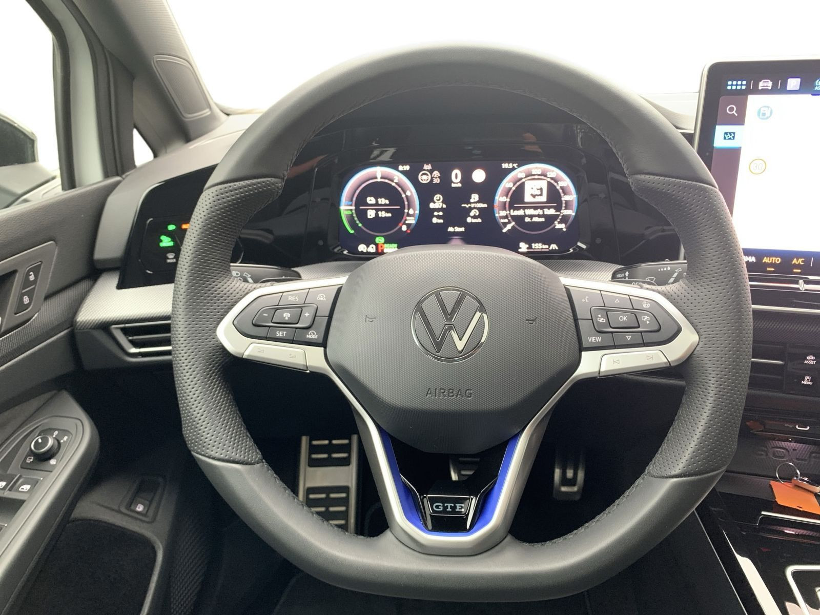 Golf GTE TSI eHYBRID BLACKSTYLE IQ LIGHT+PANO+AHK+DCP
