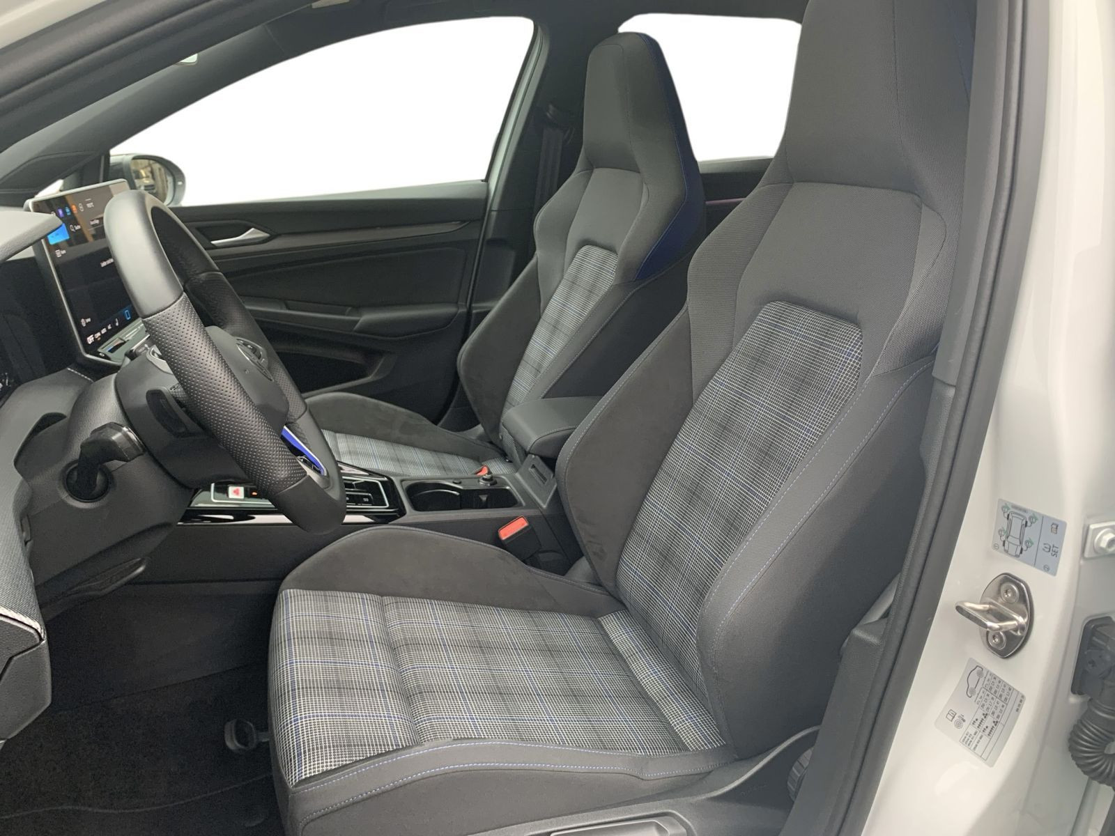 Golf GTE TSI eHYBRID BLACKSTYLE IQ LIGHT+PANO+AHK+DCP