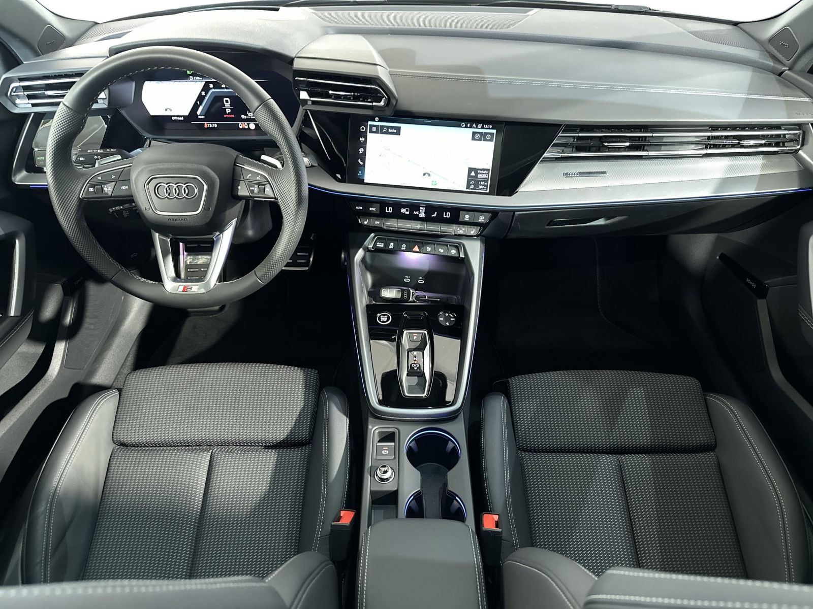A3 Sportback TDI S LINE MATRIX+AHK+PANO+HUD+SONOS+ALU