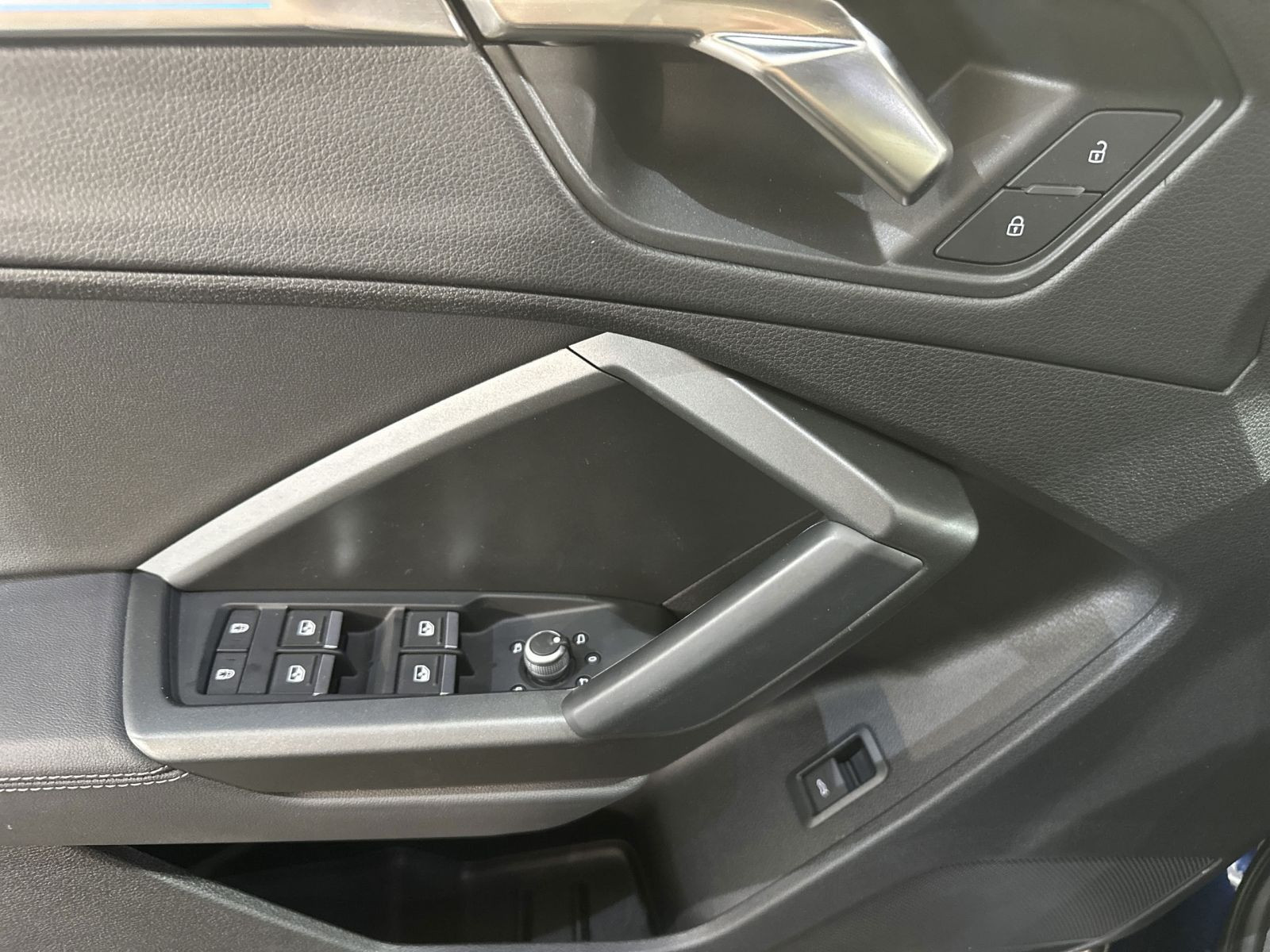 Q3 40 TFSI QUATT S LINE LED+KAMERA+VCP+ALU