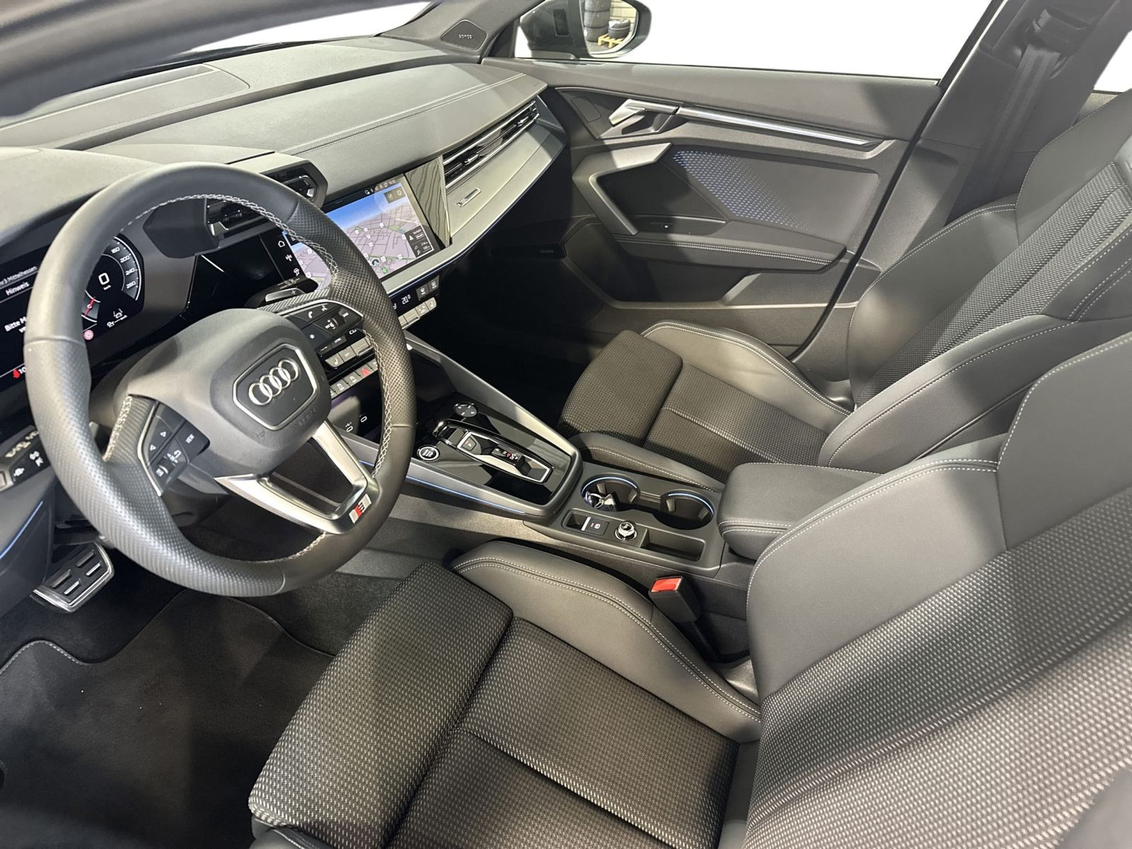 A3 Sportback 2.0 TDI S LINE MATRIX+HUD+PANO+OPTIK