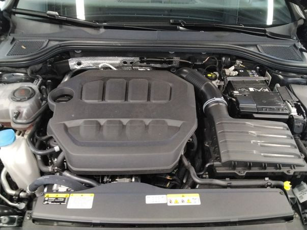 Golf R 2.0 TSI BLACK+AKRA+HUD+PANO+360°+H&K
