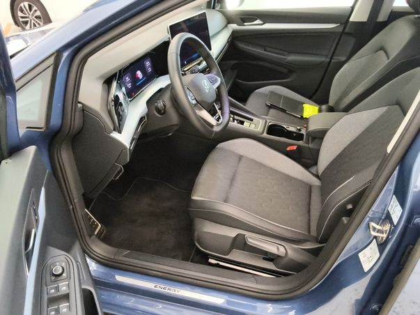 Golf VIII 1.5 eHybrid DSG ENERGY LED+AHK+PANO+ACC