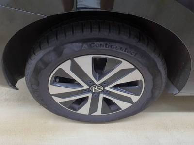 Touran 2.0 TDI DSG ENERGY 7-SITZE IQ.LIGHT+AHK+DCP