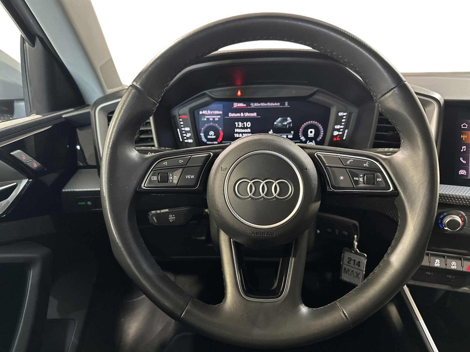 A1 Sportback 25 TFSI KAMERA+ALU+SH+VCP+PDC+RADIO