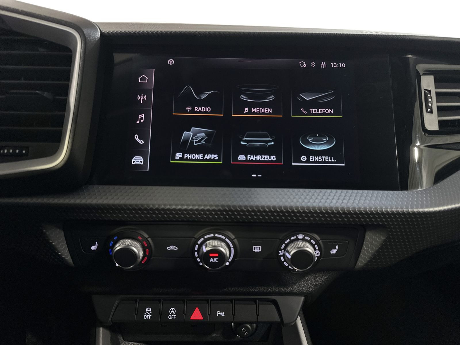 A1 Sportback 25 TFSI KAMERA+ALU+SH+VCP+PDC+RADIO
