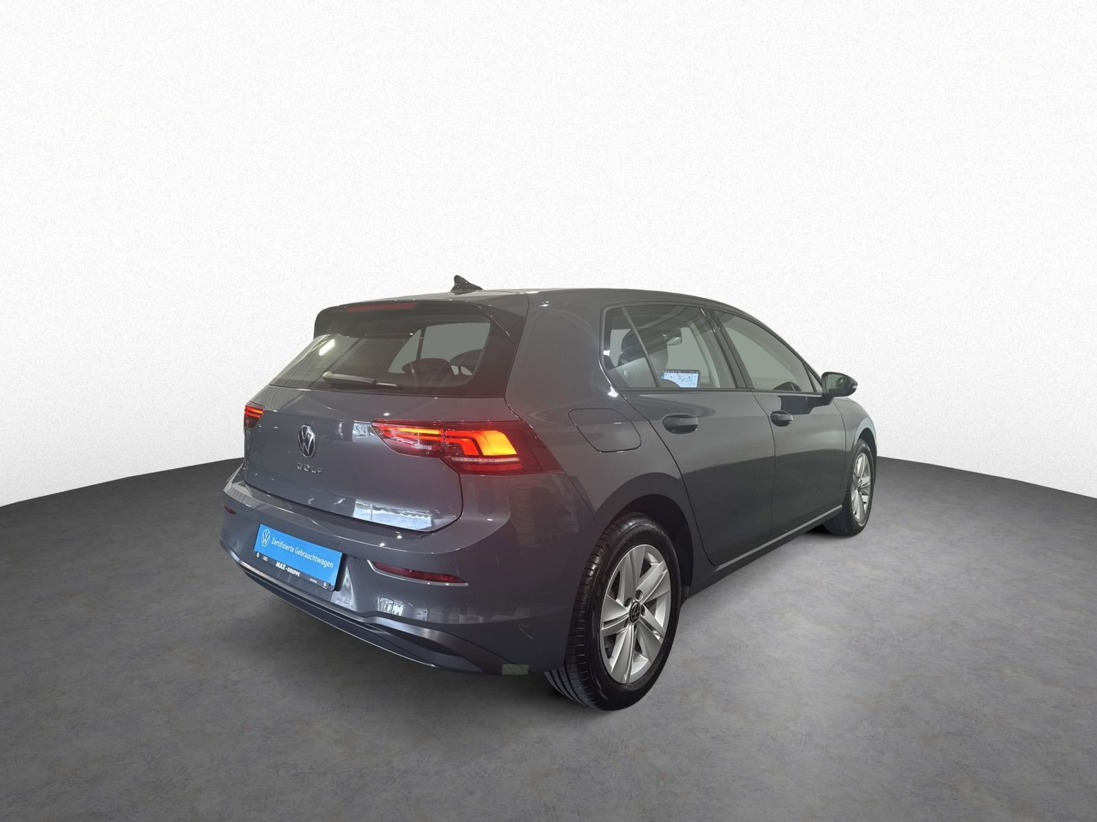 Golf VIII 1.5 TSI LIFE LED+KLIMA+HUD+DCP+ACC+APP