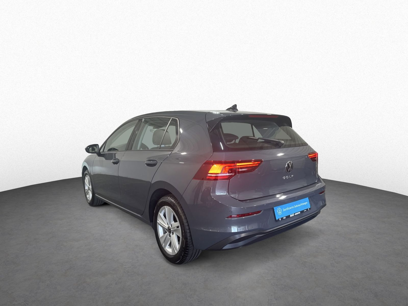 Golf VIII 1.5 TSI LIFE LED+KLIMA+HUD+DCP+ACC+APP