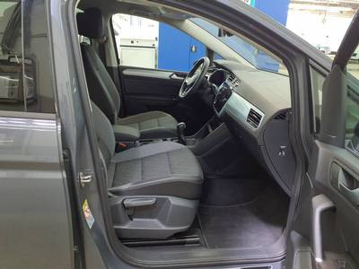 Touran 1.5 TSI DSG ENERGY 7-SITZER IQ.LIGHT+AHK+