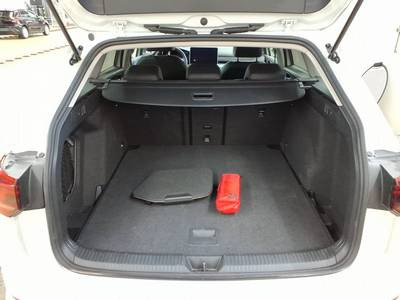 Golf VIII Variant 1.5 eTSI DSG GOAL LED+AHK+DCP+