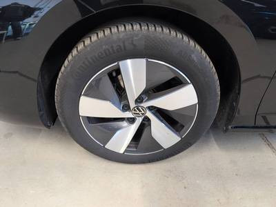 Passat Variant 1.5 eTSI DSG BUSINESS LED+AHK+APP